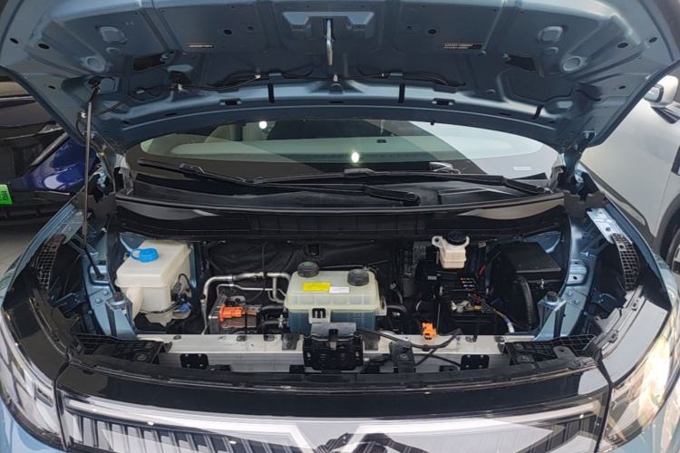 Used Venucia VX6 2023 520 Max Engine Bay