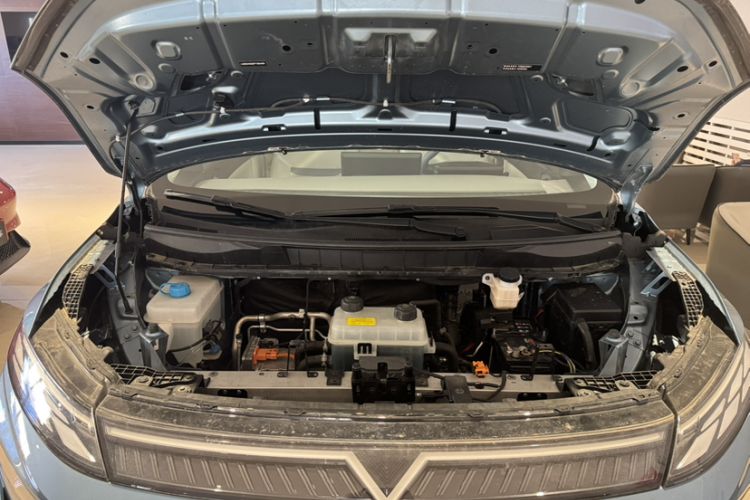 Used Venucia VX6 2023 520 Max Engine Bay