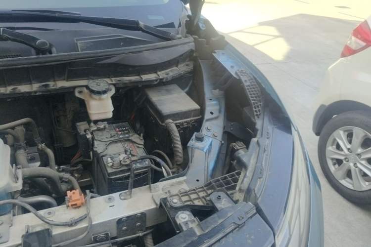 Used Venucia VX6 2023 520 Max Engine Bay Left