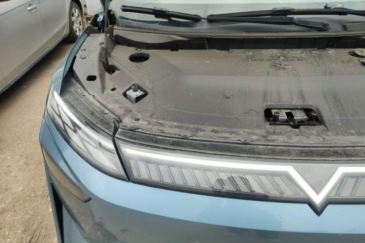 Used Venucia VX6 2023 520 Max Engine Bay Right