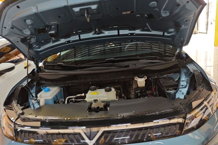 Used Venucia VX6 2023 520 Air Engine Bay