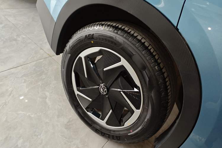 Used Venucia VX6 2023 520 Air Exterior 1