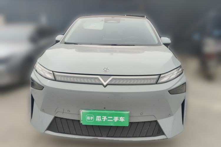 Used Venucia VX6 2023 520 Max Front
