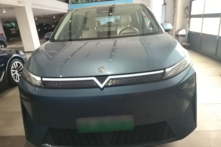 Used Venucia VX6 2023 520 Max Front