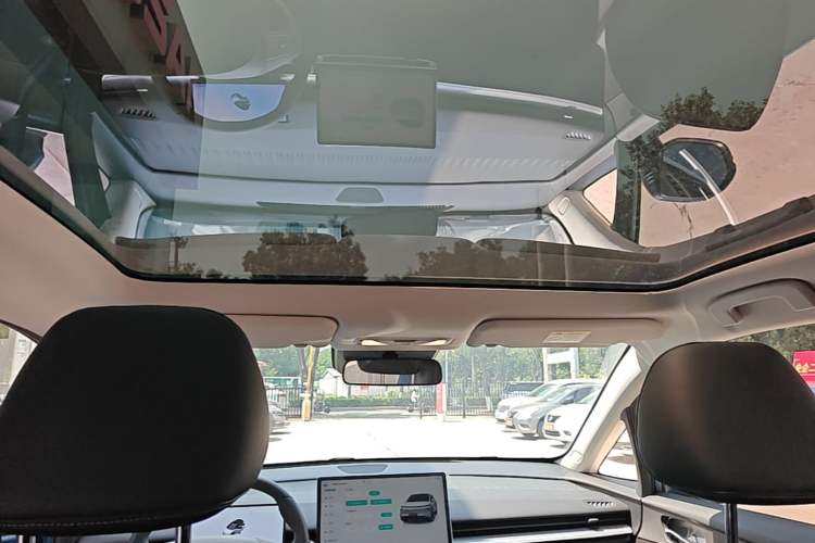 Used Venucia VX6 2023 520 Pro Headliner