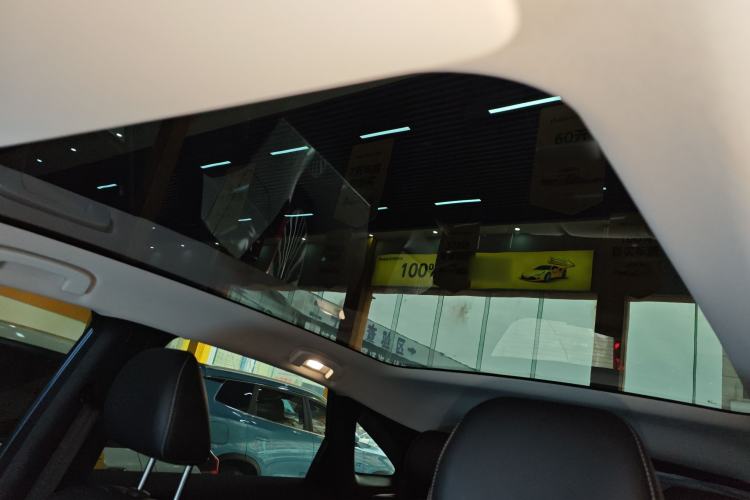Used Venucia VX6 2023 520 Air Headliner