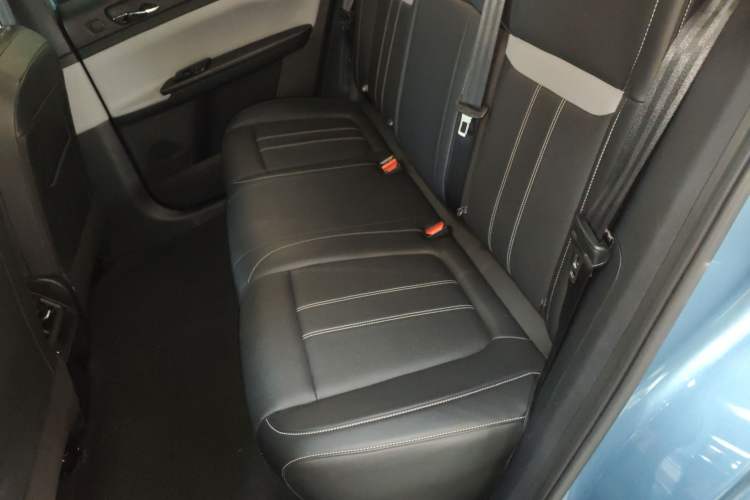 Used Venucia VX6 2023 520 Air Interior 4