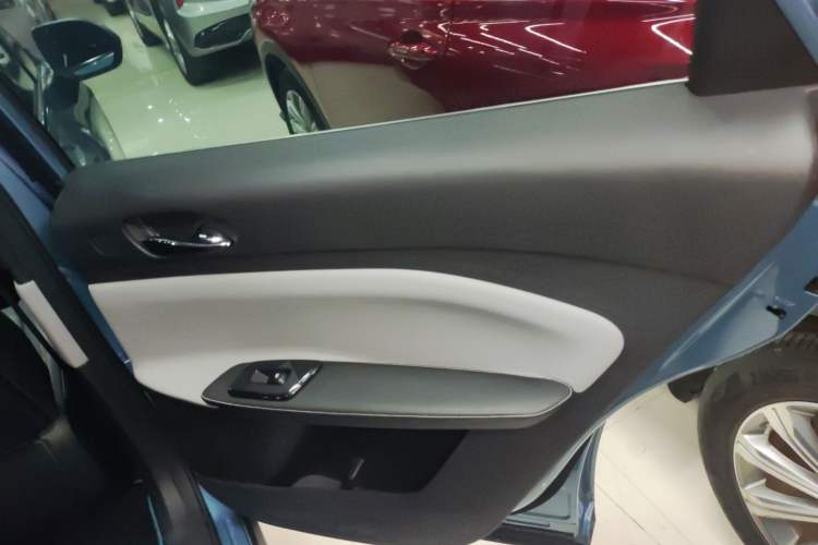Used Venucia VX6 2023 520 Pro Interior 6