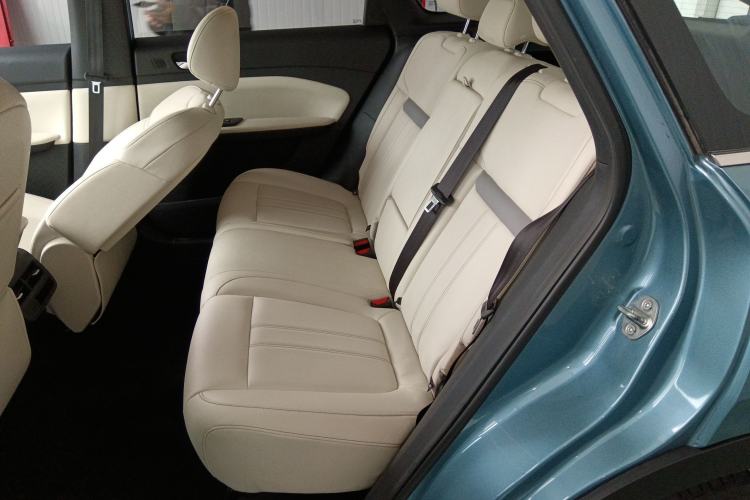 Used Venucia VX6 2023 520 Max Left Rear Seat