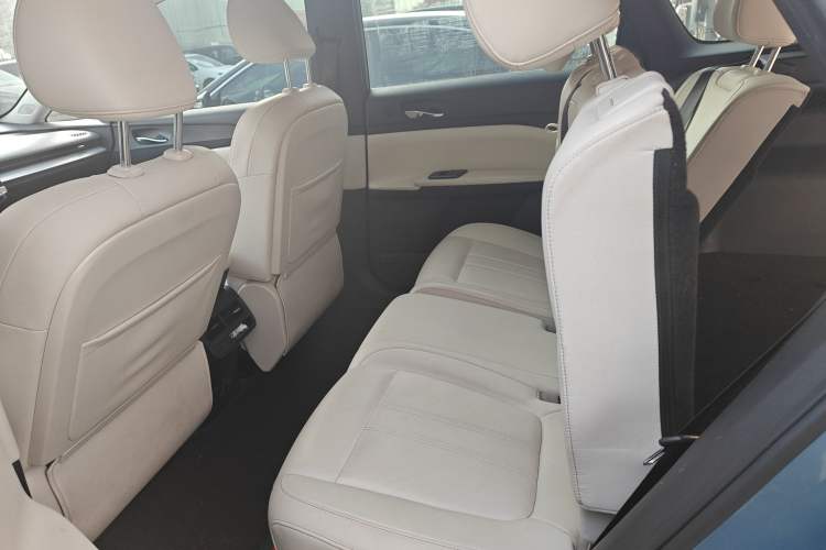 Used Venucia VX6 2023 520 Max Left Rear Seat