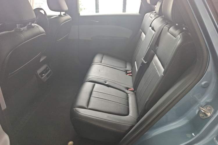 Used Venucia VX6 2023 520 Max Left Rear Seat