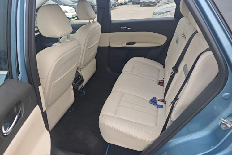Used Venucia VX6 2023 520 Max Left Rear Seat