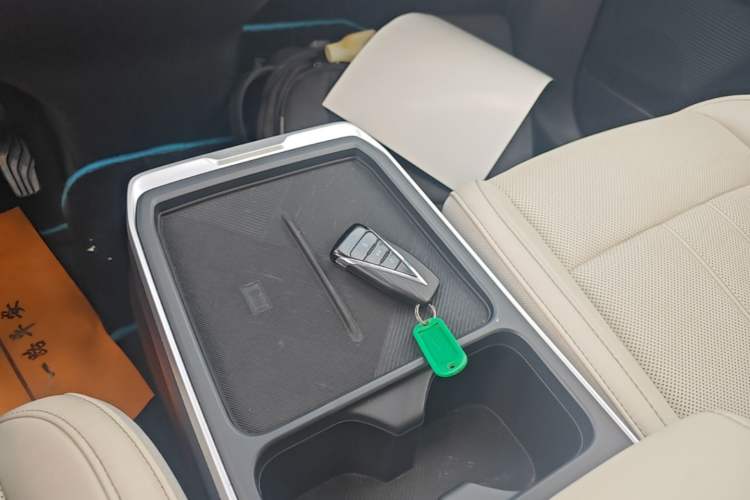 Used Venucia VX6 2023 520 Max Vehicle Key