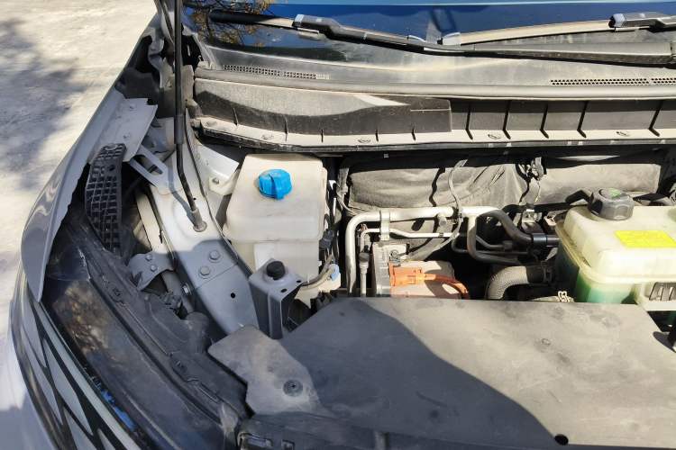 Used Venucia VX6 2023 520 Pro Engine Bay Right