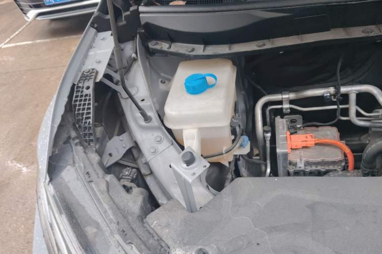 Used Venucia VX6 2023 520 Pro Engine Bay Right