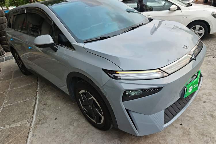 Used Venucia VX6 2023 520 Air Exterior 1