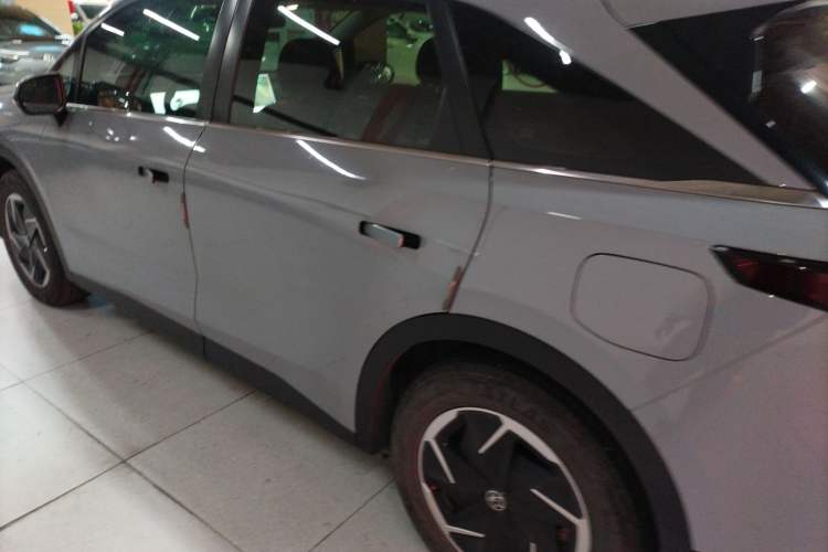 Used Venucia VX6 2023 520 Pro Exterior 3