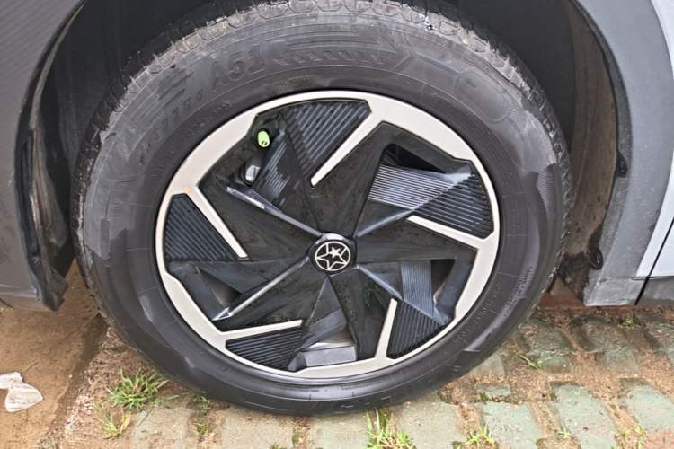 Used Venucia VX6 2023 520 Pro Exterior 4