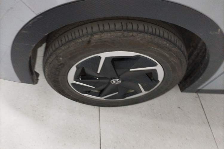 Used Venucia VX6 2023 520 Pro Exterior 7