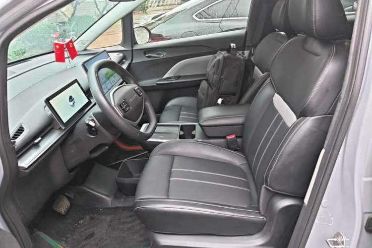 Used Venucia VX6 2023 520 Pro Left Front Seat