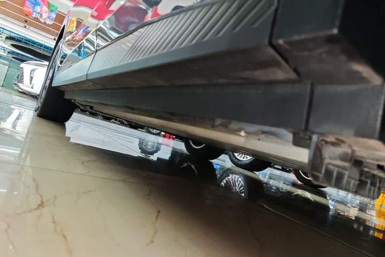 Used Venucia VX6 2023 520 Pro Left Side Sill