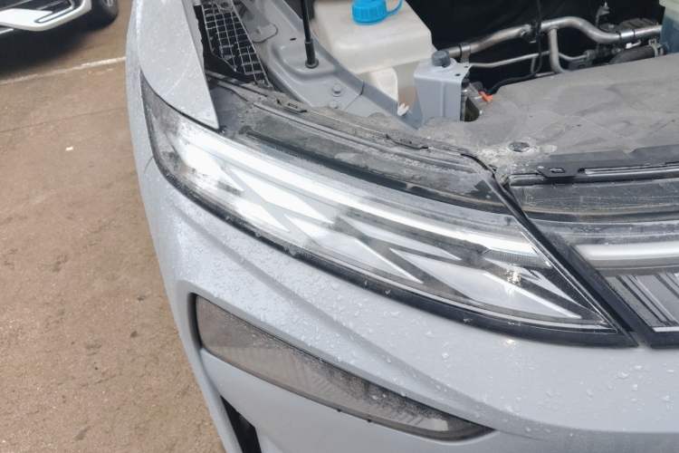 Used Venucia VX6 2023 520 Pro Right Front Headlight