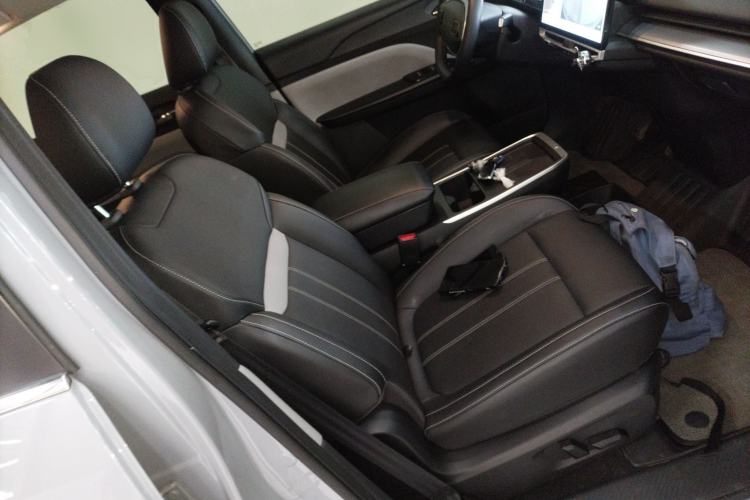 Used Venucia VX6 2023 520 Pro Right Front Seat