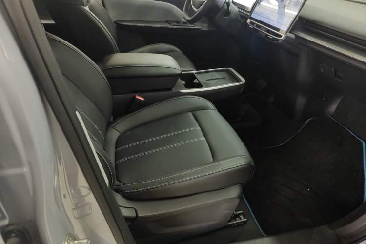 Used Venucia VX6 2023 520 Air Right Front Seat