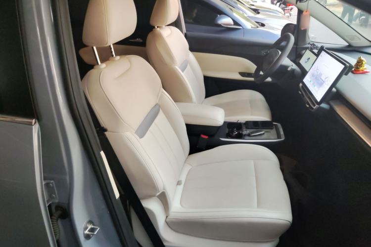 Used Venucia VX6 2023 520 Pro Right Front Seat