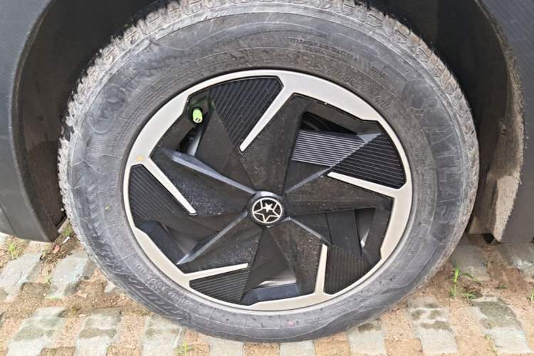 Used Venucia VX6 2023 520 Pro Right Rear Wheel Hub