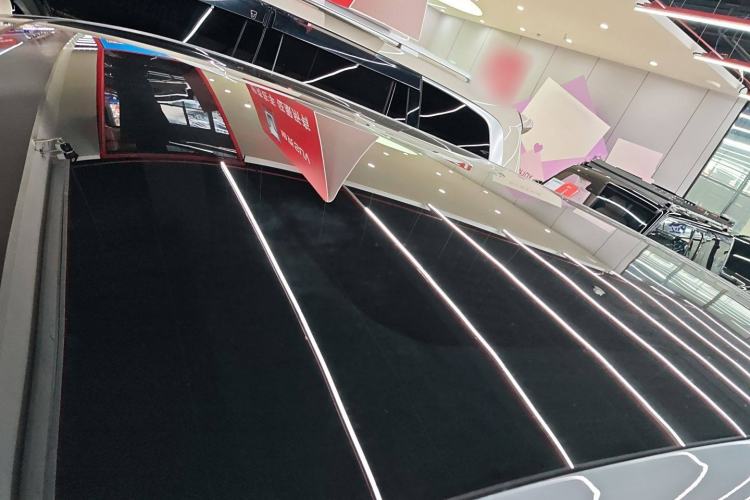 Used Venucia VX6 2023 520 Pro Roof