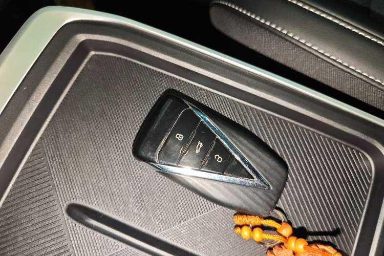 Used Venucia VX6 2023 520 Pro Vehicle Key