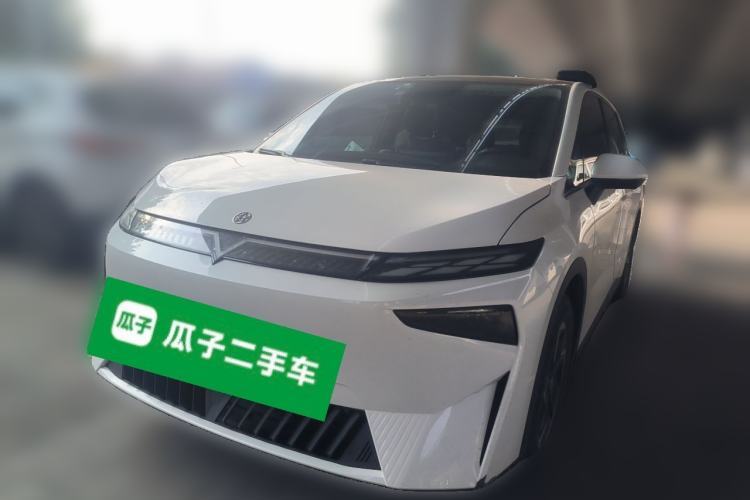 Used Venucia VX6 2023 520 Air Guazi used car, China used car export, Used car for sale, Used  cars, Cheapest cars for sale