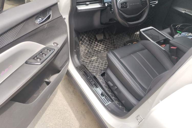 Used Venucia VX6 2023 520 Max Driver Seat
