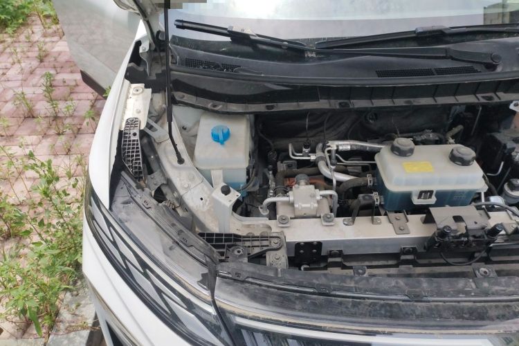 Used Venucia VX6 2023 520 Max Engine Bay Right