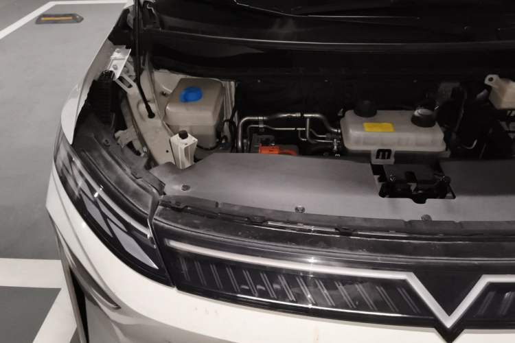 Used Venucia VX6 2023 520 Pro Engine Bay Right
