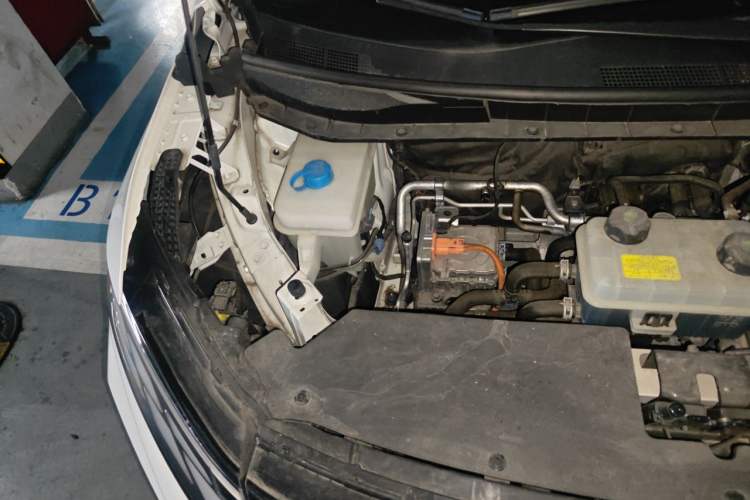 Used Venucia VX6 2023 520 Pro Engine Bay Right