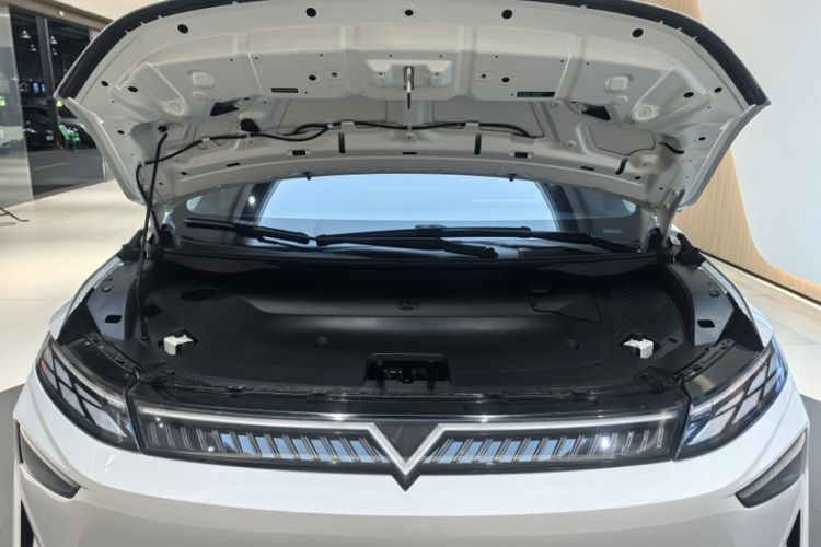 Used Venucia VX6 2023 520 Max Engine Bay