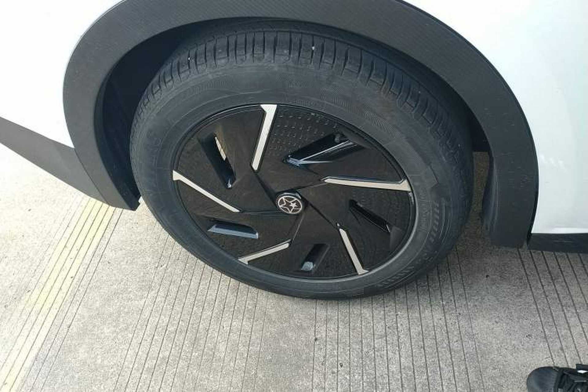 Used Venucia VX6 2023 520 Max Exterior 1