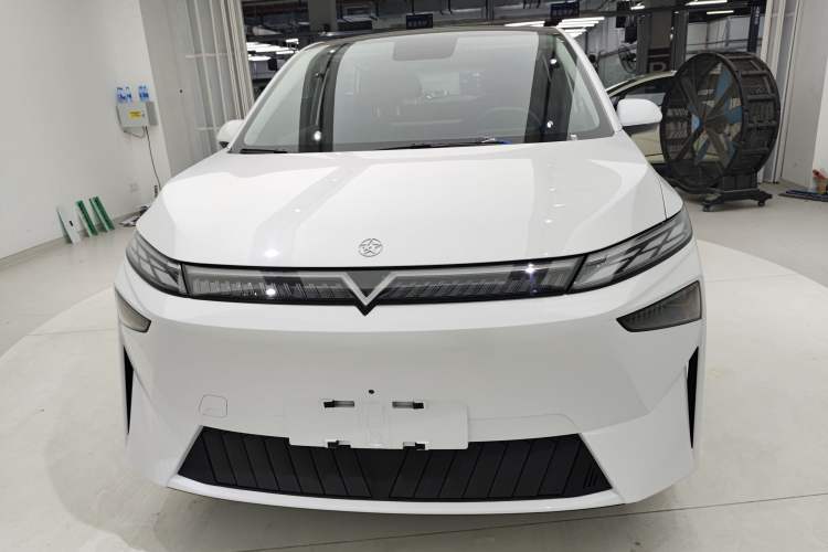 Used Venucia VX6 2023 520 Air Exterior 1