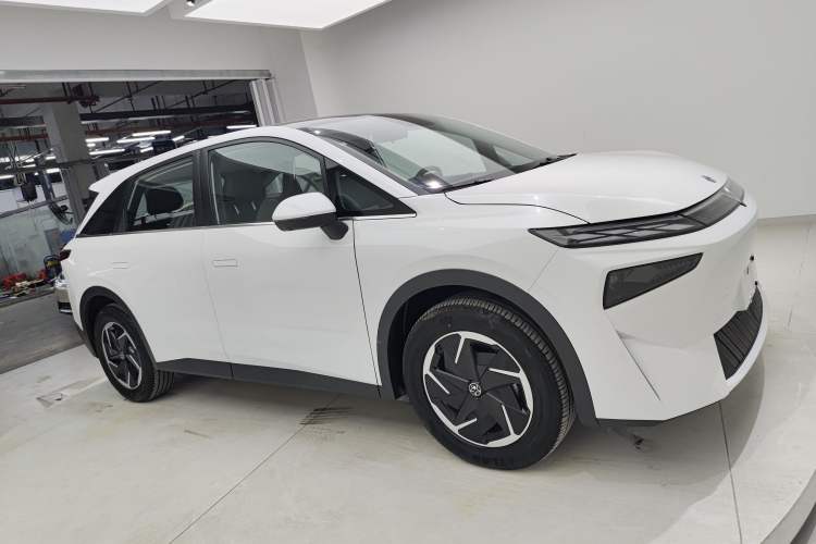 Used Venucia VX6 2023 520 Air Exterior 2