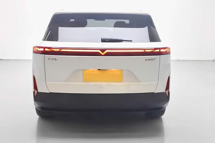 Used Venucia VX6 2023 520 Max Exterior 4