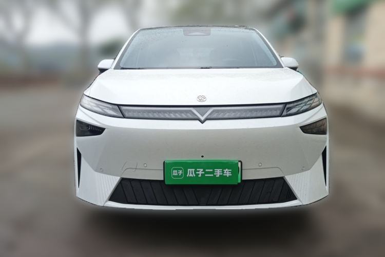 Used Venucia VX6 2023 520 Max Front