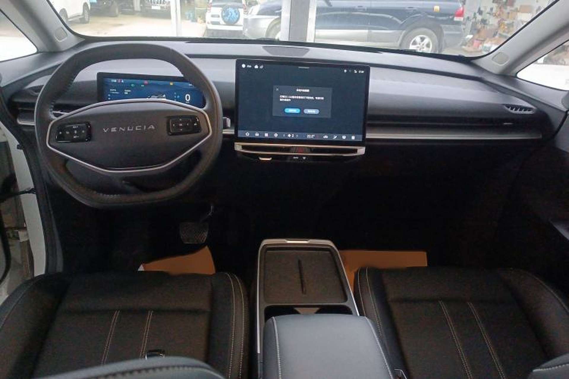 Used Venucia VX6 2023 520 Pro Interior 2