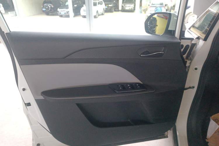 Used Venucia VX6 2023 520 Pro Interior 7