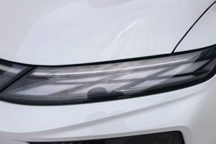 Used Venucia VX6 2023 520 Pro Left Front Headlight