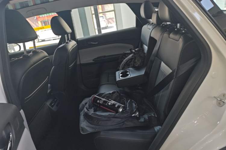 Used Venucia VX6 2023 520 Max Left Rear Seat