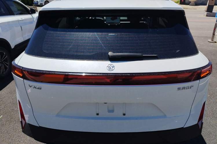Used Venucia VX6 2023 520 Pro Rear