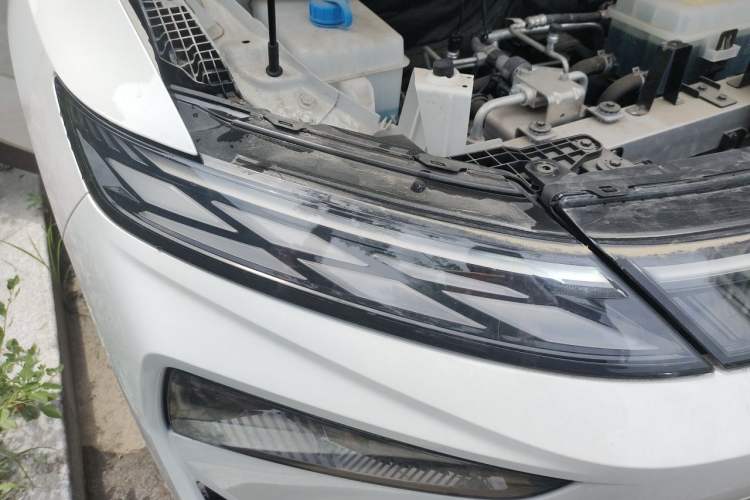 Used Venucia VX6 2023 520 Max Right Front Headlight