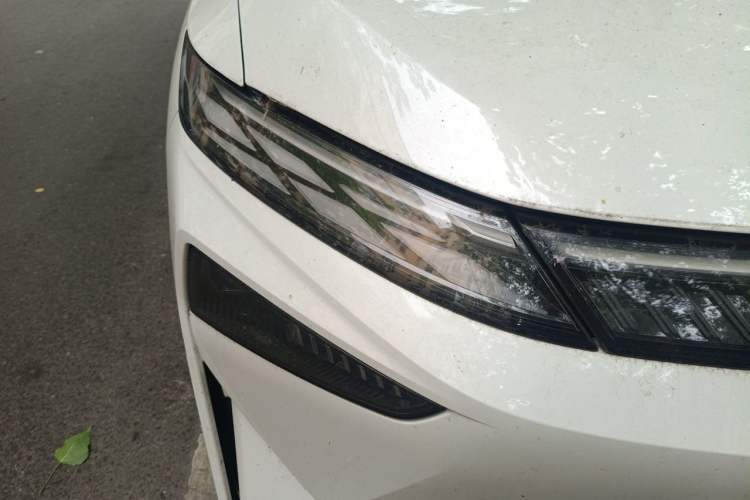 Used Venucia VX6 2023 520 Pro Right Front Headlight